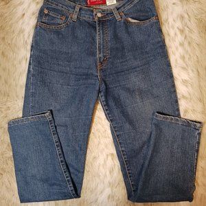 Levis Jeans Size 8S Womens Classic Slim Stretch 512 Tapered Leg Medium Wash